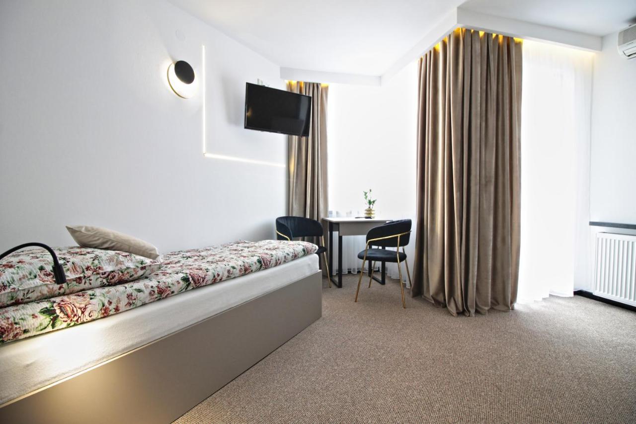Motel Na Zbojeckiej Skawa Bagian luar foto