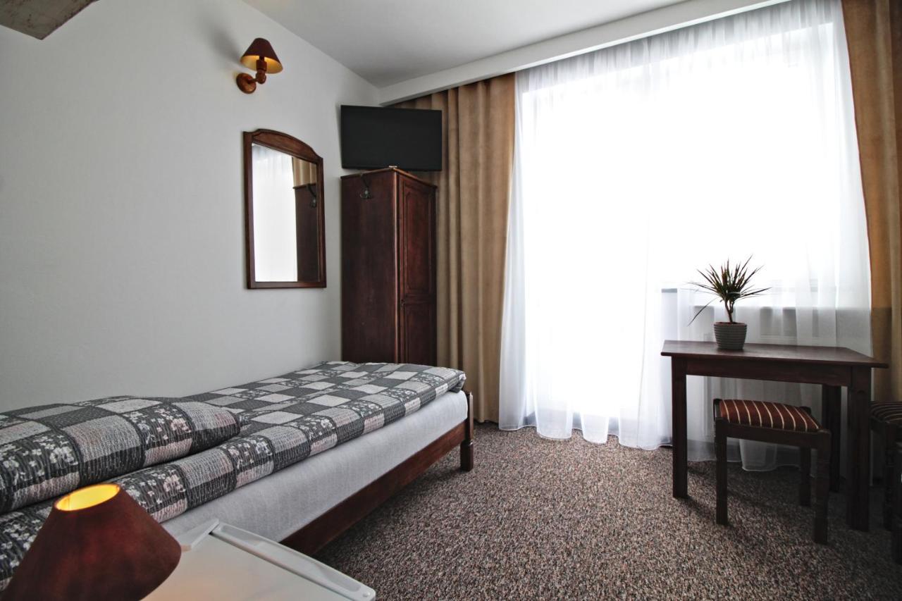 Motel Na Zbojeckiej Skawa Bagian luar foto