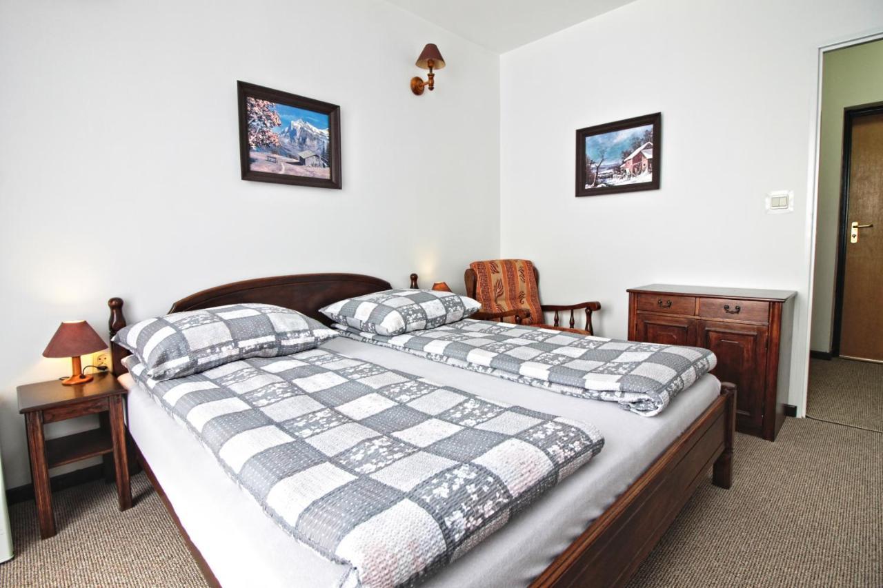 Motel Na Zbojeckiej Skawa Bagian luar foto