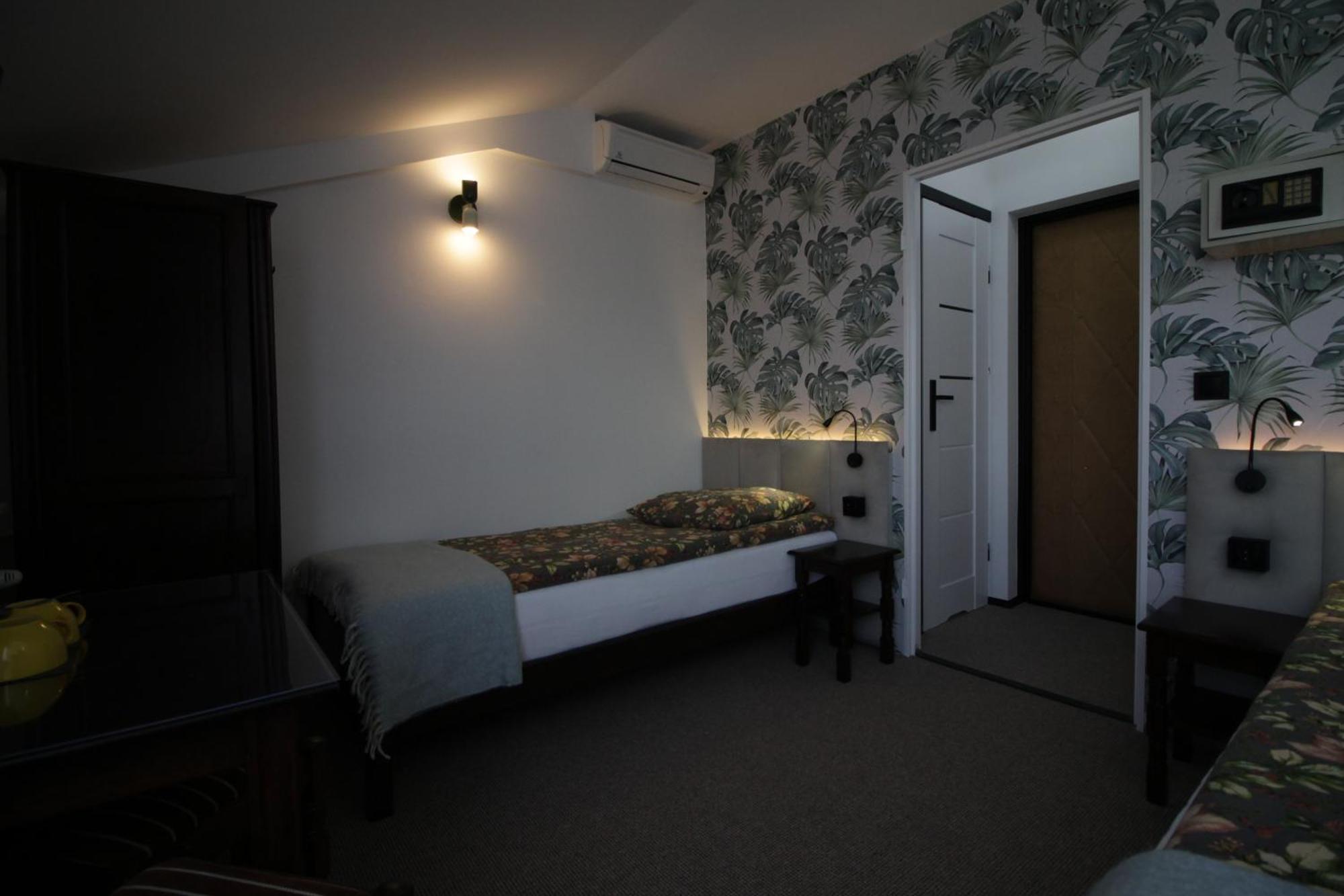 Motel Na Zbojeckiej Skawa Bagian luar foto