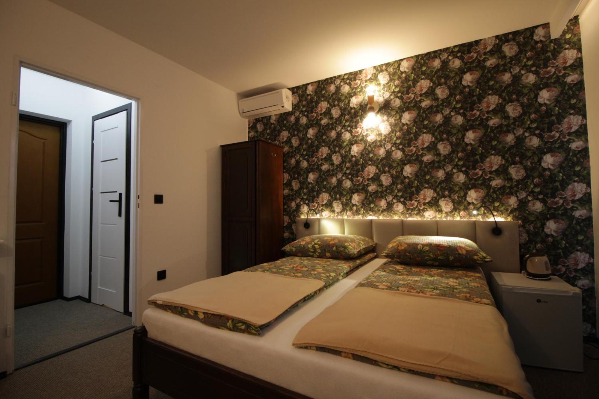 Motel Na Zbojeckiej Skawa Bagian luar foto